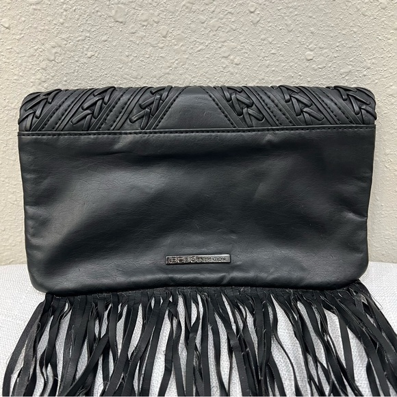 BCBG GENERATION Black Leather Fringe Clutch Bag Magnetic Snap Closure Zipper EUC - Picture 5 of 8